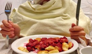 Hmmm Kaiserschmarren - pannenkoekbrokken met warme frambozensaus